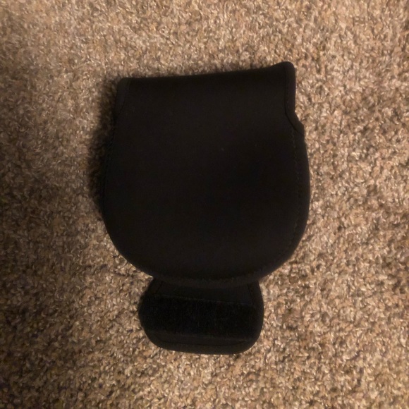Shimano Neoprene Spinning Reel Cover - Picture 3 of 3